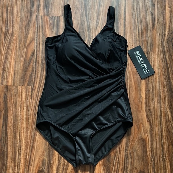 Miraclesuit Must Have Oceanus One Piece - Picture 3 of 15